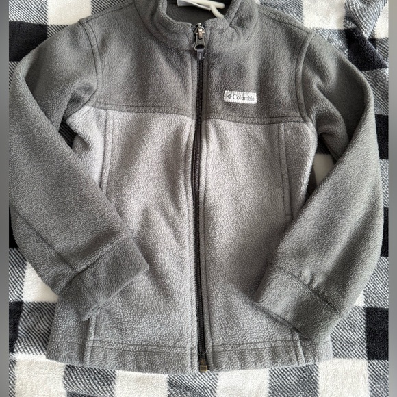 Columbia kids size 4T fleece - Picture 2 of 3